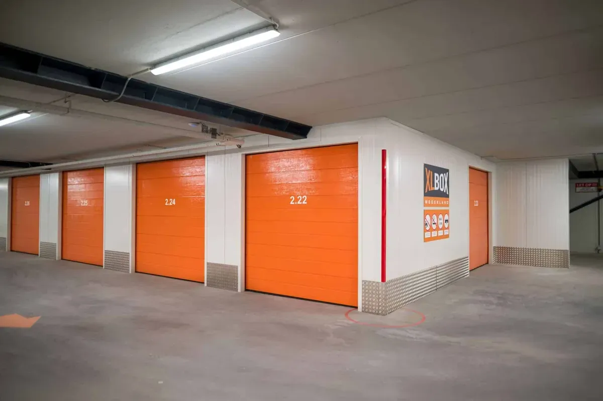 Rotterdam, moderne garagebox 16 m2