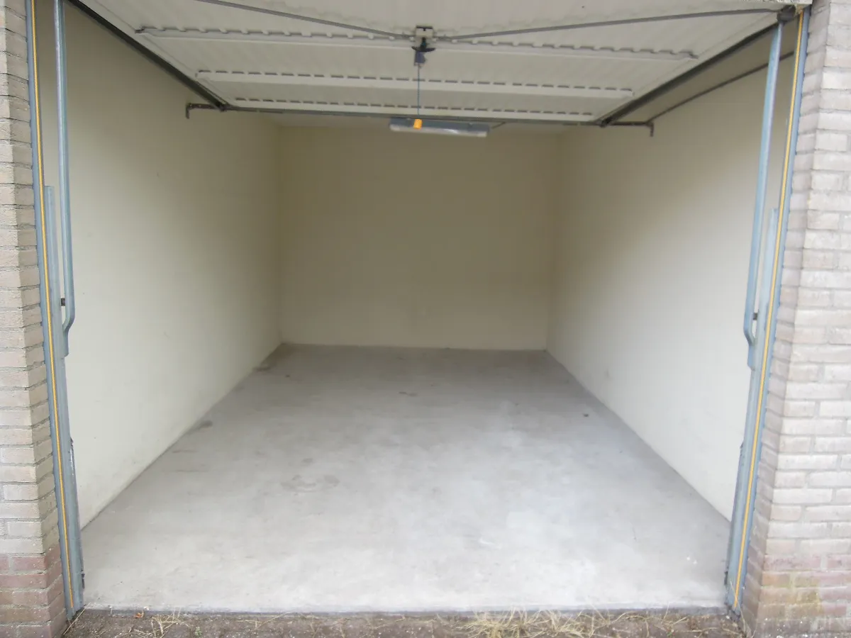 Te huur: ruime en droge garagebox Amersfoort - Soesterkwartier
