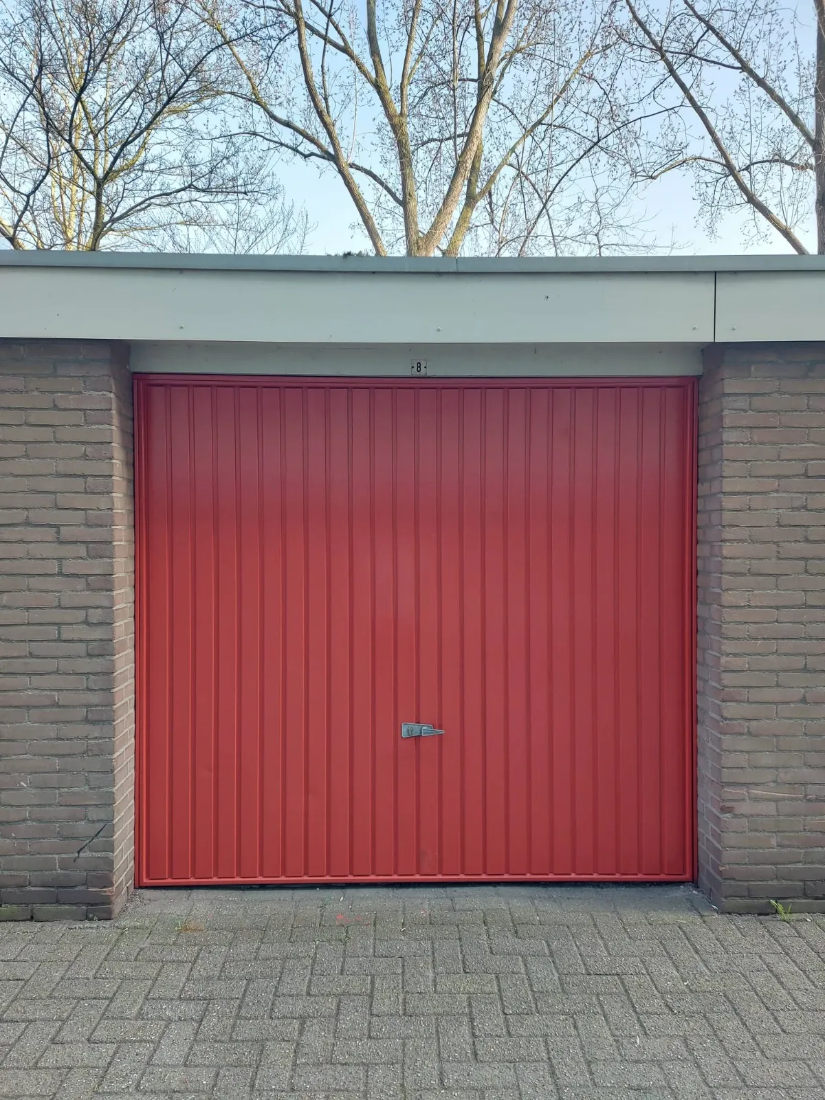 TE HUUR GARAGEBOX OPSLAG IN BERGEN OP ZOOM