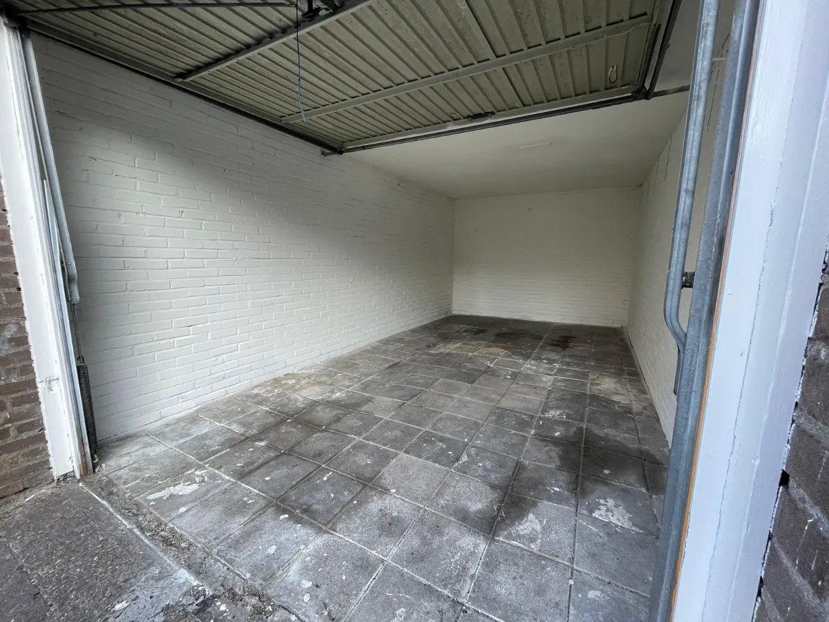 Nette garage te huur Peltlaan Utrecht