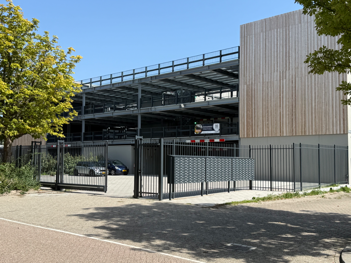 Nieuwbouw XL-garagebox te huur