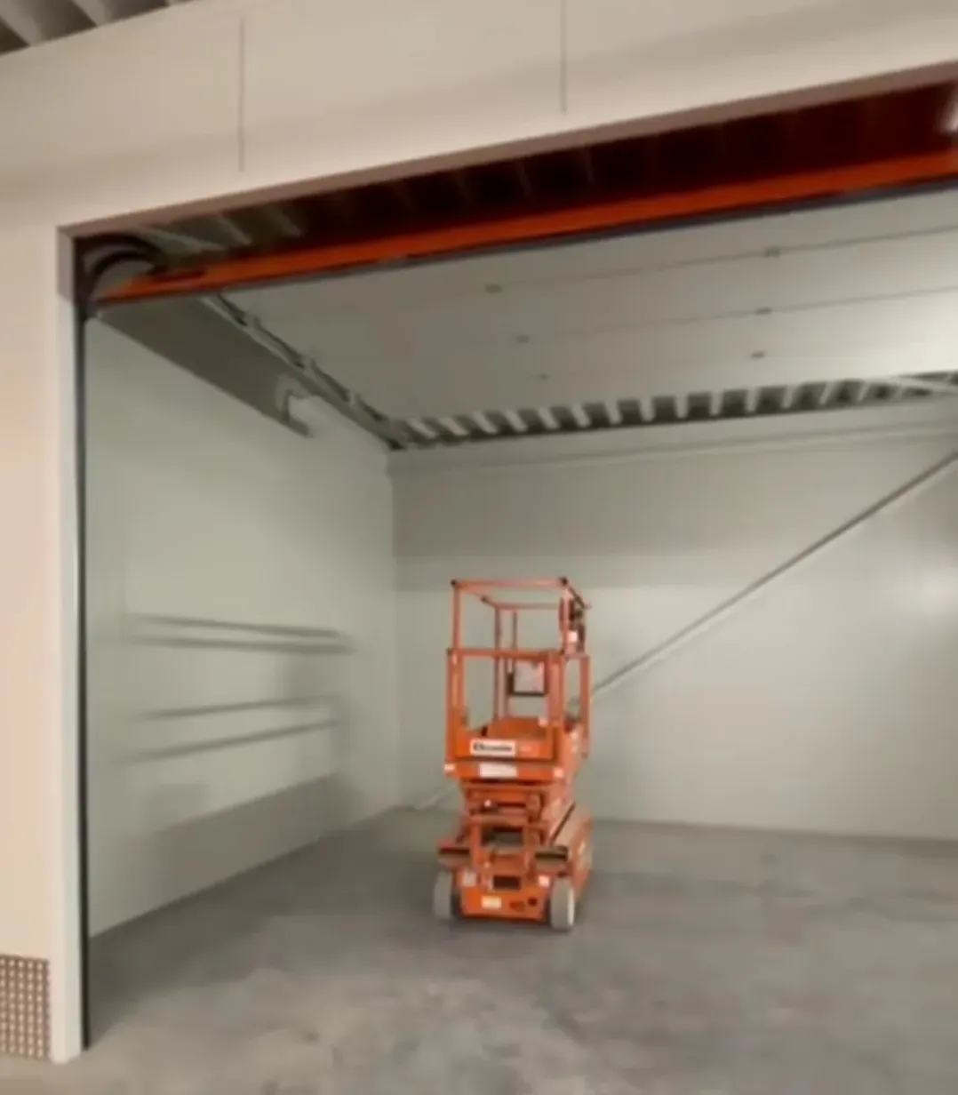 Garagebox/ bedrijfsunit Lelystad 35m2 
