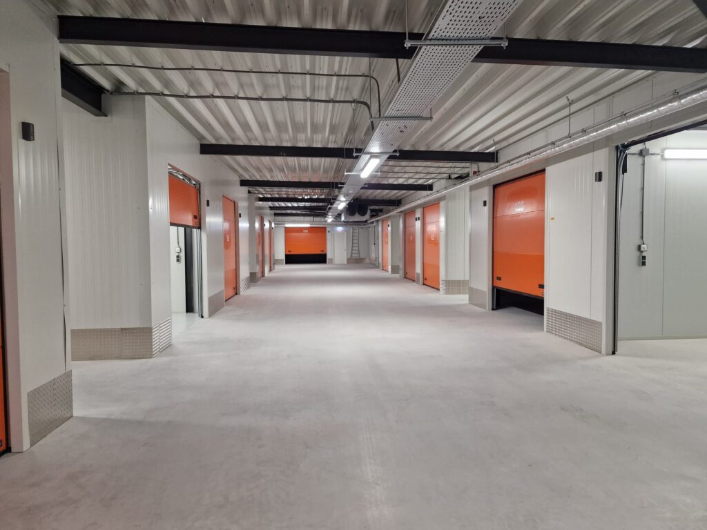 055c0adf-c48f-430d-9967-6407b5b10e90