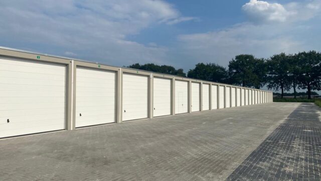 Multicomplex-Emmen-II-Garageboxen