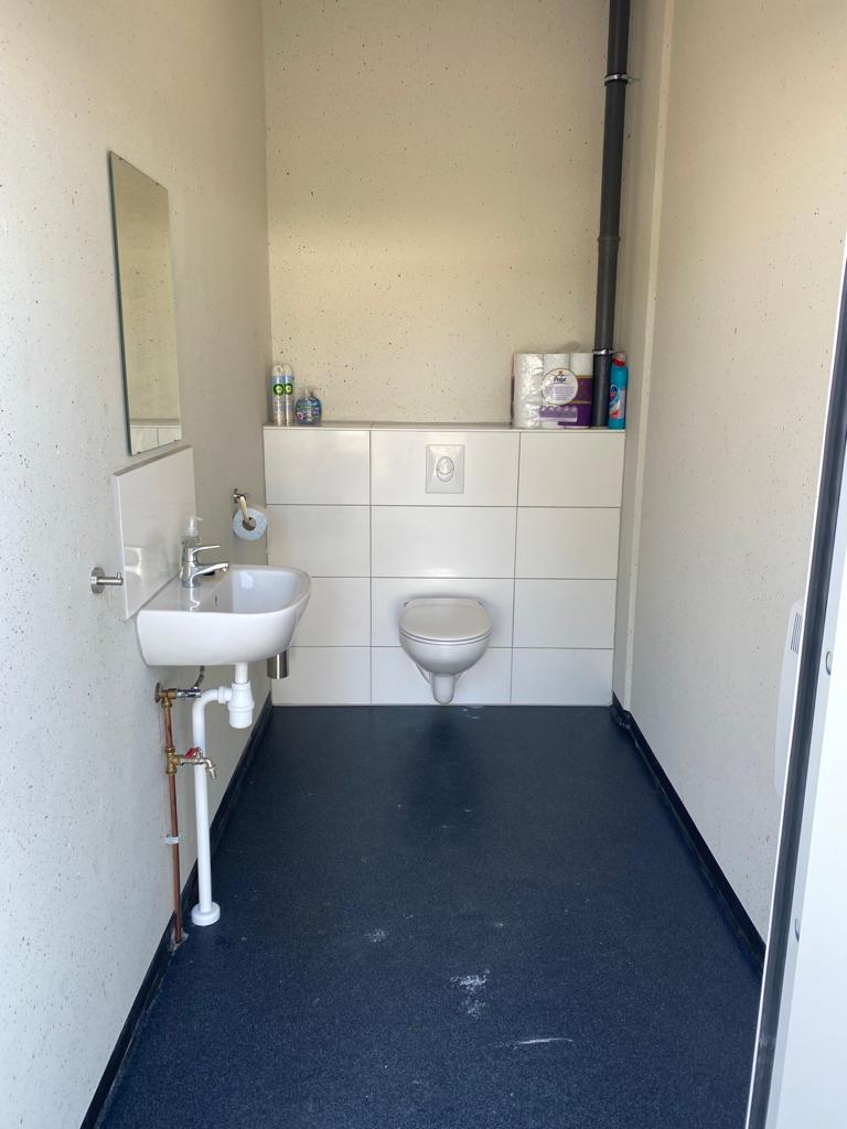 Multicomplex-Emmen-II-Toilet
